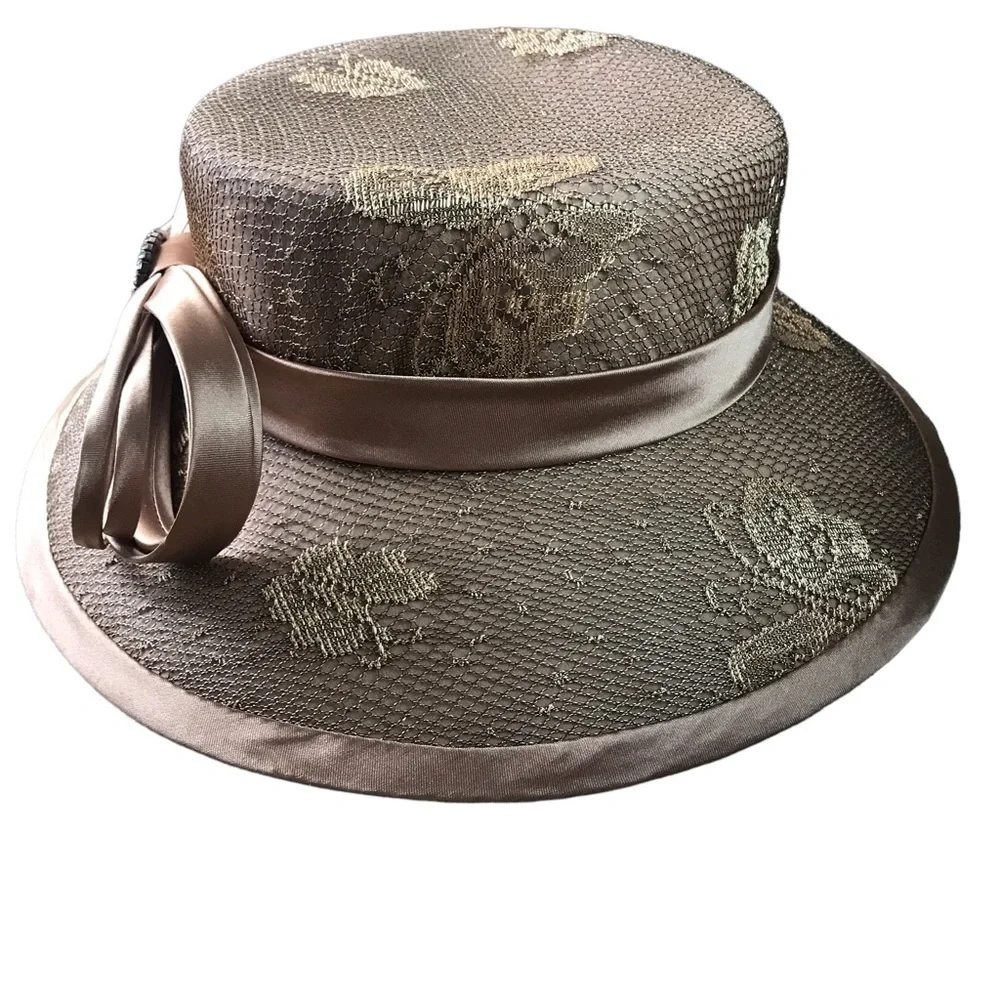 Vintage Ellie 100% wool shiny satin light brown lace derby tea hat